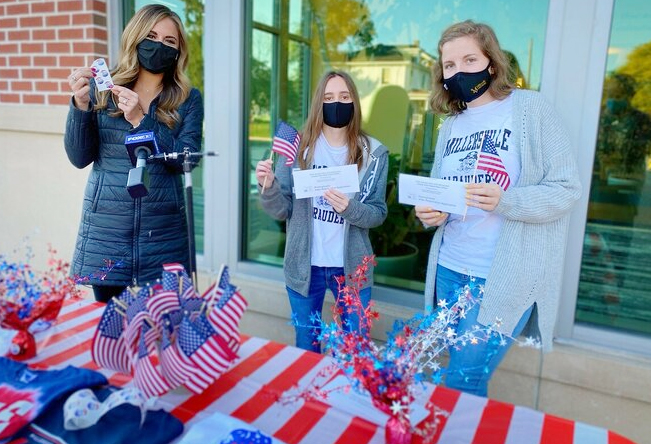 Bầu cử Tổng thống Mỹ: Hình ảnh cử tri Mỹ đi bỏ phiếu 